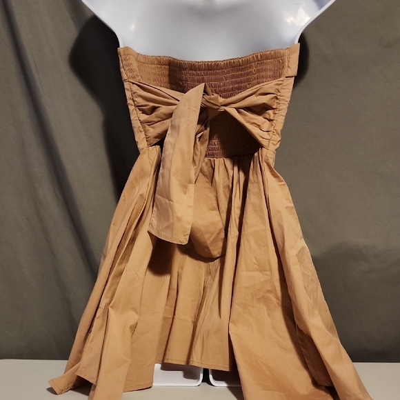 VENUS NWOT Trendy Tan Strapless Buttoned Shirt for Summer - Picture 3 of 6